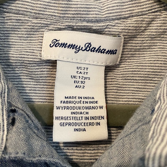 Tommy Bahama Chambray 100% Cotton Button Down Shirt Classic Style - Picture 4 of 5